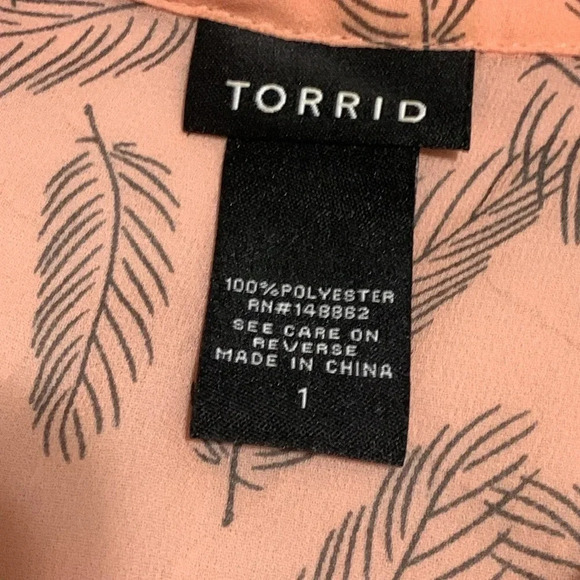 Women’s Torrid Size High-Low Sheer Blouse Size 1 (14/16) EUC - Picture 7 of 8